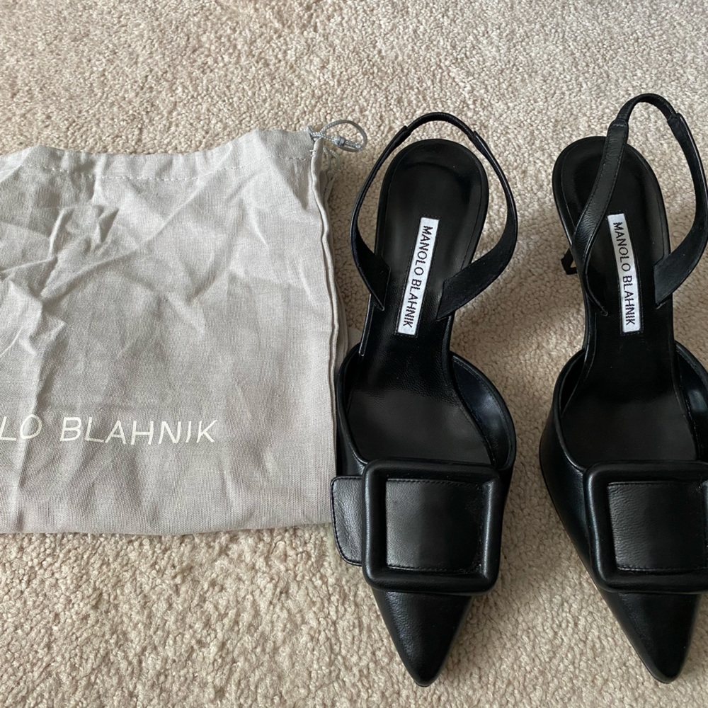 Manolo Blahnik Maysli slingback leather heels 35.5